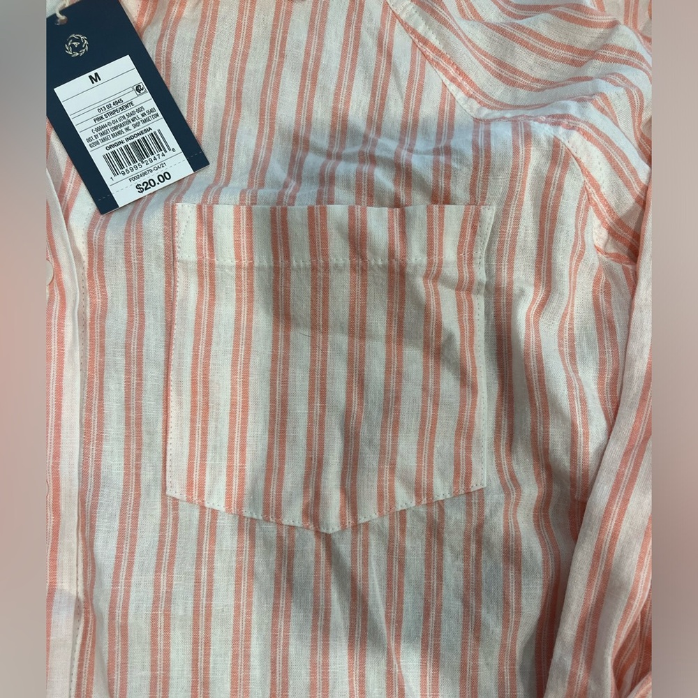 Universal Threads Women’s button down - Picture 3 of 3